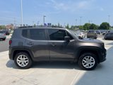Used 2018 Jeep Renegade Latitude w/ Cold Weather Group image 6