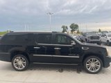 Used 2013 Cadillac Escalade ESV Platinum image 2