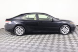 Used 2018 Toyota Camry LE image 5
