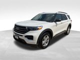 Used 2024 Ford Explorer XLT image 3