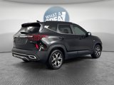 Used 2021 Kia Seltos EX image 3