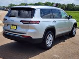 Used 2023 Jeep Grand Cherokee L Laredo image 3