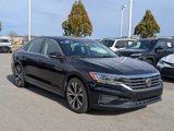 Used 2020 Volkswagen Passat 2.0T SEL image 3