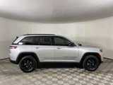 New 2025 Jeep Grand Cherokee Altitude w/ Trailer Tow Package image 6