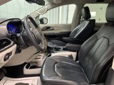 Used 2022 Chrysler Pacifica Touring-L image 3