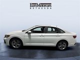 Used 2024 Volkswagen Jetta SE w/ Panoramic Sunroof Package image 2