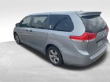 Used 2011 Toyota Sienna image 3