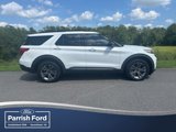 Certified 2022 Ford Explorer XLT w/ Equipment Group 202A image 3