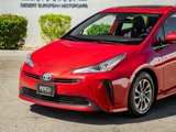 Used 2019 Toyota Prius L Eco image 2