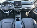 Used 2022 Jeep Compass Latitude image 2