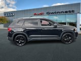 Used 2022 Volkswagen Taos SE w/ Panoramic Sunroof Package image 3