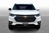 Used 2021 Chevrolet Traverse LT image 3
