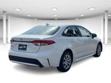 Used 2022 Toyota Corolla LE image 4