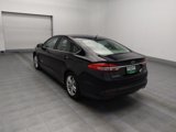 Used 2018 Ford Fusion SE image 5