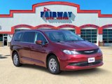 Used 2023 Chrysler Voyager LX image 3