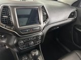 Used 2019 Jeep Cherokee Trailhawk image 4