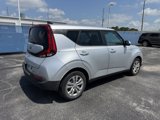 Used 2020 Kia Soul LX image 2