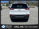 Used 2017 Jeep Cherokee Latitude w/ True North Edition image 4