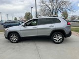Used 2016 Jeep Cherokee Limited image 3