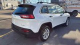 Used 2015 Jeep Cherokee Sport w/ Sport Appearance Group image 5