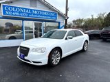 Used 2018 Chrysler 300 Touring w/ Chrome Appearance Package image 2