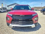 Used 2021 Chevrolet TrailBlazer LT w/ LPO, Blackout Package image 2