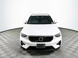 Certified 2025 Volvo XC40 B5 Core image 2