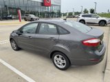 Used 2017 Ford Fiesta SE image 3