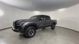 Used 2022 Toyota Tacoma TRD Off-Road image 4