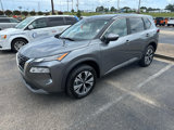 Used 2023 Nissan Rogue SV image 2