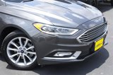 Used 2017 Ford Fusion SE w/ Fusion SE Technology Package image 4