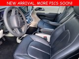 Certified 2024 Chrysler Pacifica Touring-L image 3