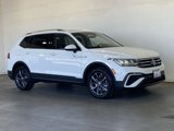 Certified 2022 Volkswagen Tiguan SE w/ Panoramic Sunroof Package image 4