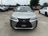 Used 2019 Lexus UX 200 image 2