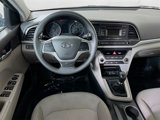 Used 2017 Hyundai Elantra SE image 3