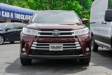 Used 2019 Toyota Highlander AWD V6 image 2
