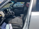Used 2015 Kia Soul + image 2