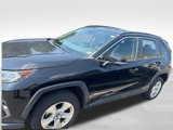 Used 2021 Toyota RAV4 XLE image 3