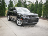 Used 2023 Jeep Grand Cherokee Laredo image 2