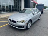Used 2018 BMW 320i xDrive Sedan w/ Convenience Package image 4