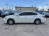 Used 2014 Nissan Altima 2.5 S w/ Display Audio Package image 4