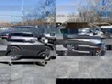 Used 2022 Chrysler Pacifica Touring-L image 2