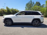 Used 2023 Jeep Grand Cherokee Limited w/ Black Appearance Package image 4