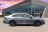 Used 2024 Volkswagen Jetta SE w/ Panoramic Sunroof Package image 4