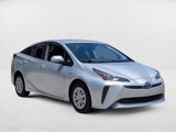 Used 2019 Toyota Prius LE image 3