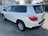 Used 2012 Toyota Highlander FWD image 6