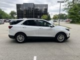 Used 2022 Chevrolet Equinox LT image 2