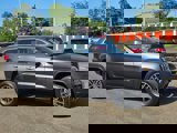 Used 2018 Jeep Grand Cherokee Limited w/ Luxury Group II image 2