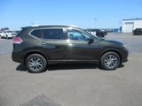 Used 2015 Nissan Rogue SL w/ SL Premium Package image 3