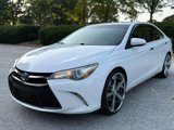 Used 2015 Toyota Camry SE image 4